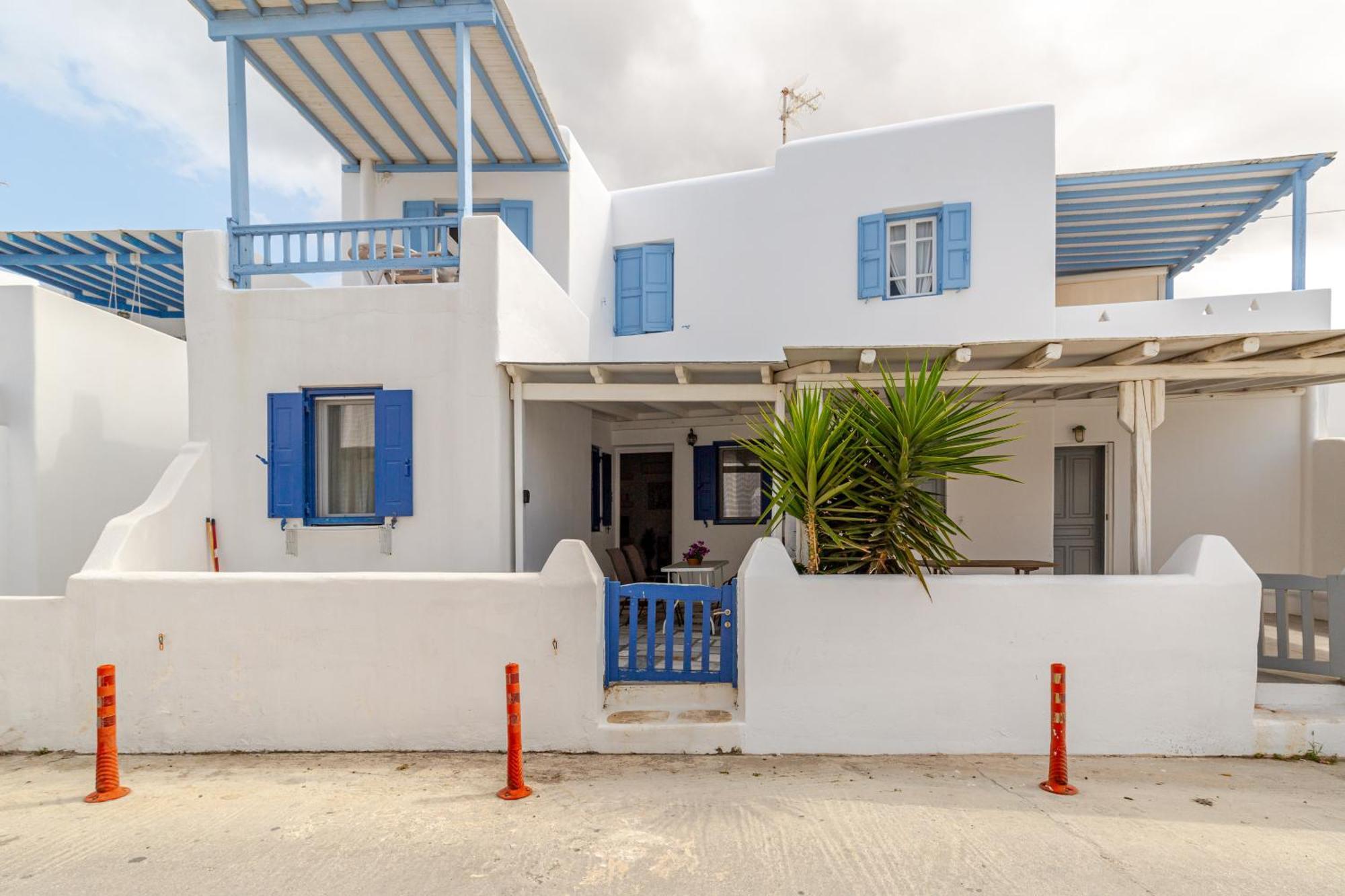 Elenitas Beach House In Ornos ภายนอก รูปภาพ