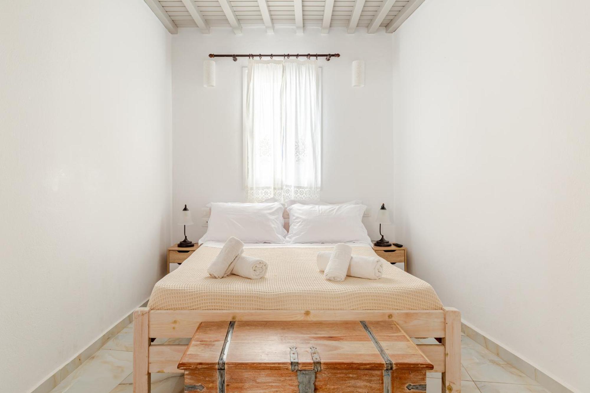 Elenitas Beach House In Ornos ภายนอก รูปภาพ